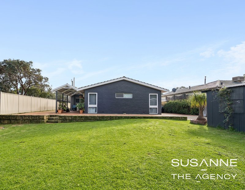 Photo - 7 Glyde Road, Lesmurdie WA 6076 - Image 5