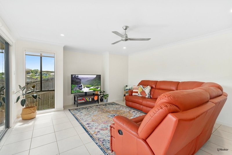 Photo - 7 Gold Leaf Crescent, Murwillumbah NSW 2484 - Image 4