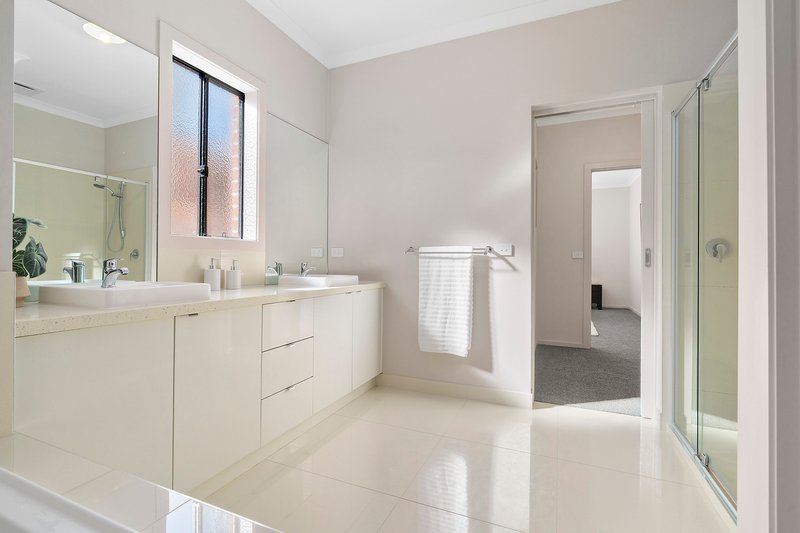 Photo - 7 Goldhurst Street, Keysborough VIC 3173 - Image 9