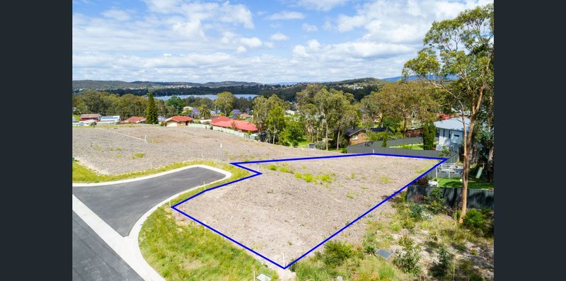 Photo - 7 Goldsmith Avenue, Fennell Bay NSW 2283 - Image 3