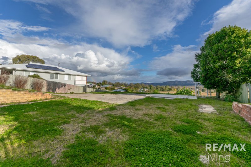 Photo - 7 Golf Links Drive, Kilcoy QLD 4515 - Image 9