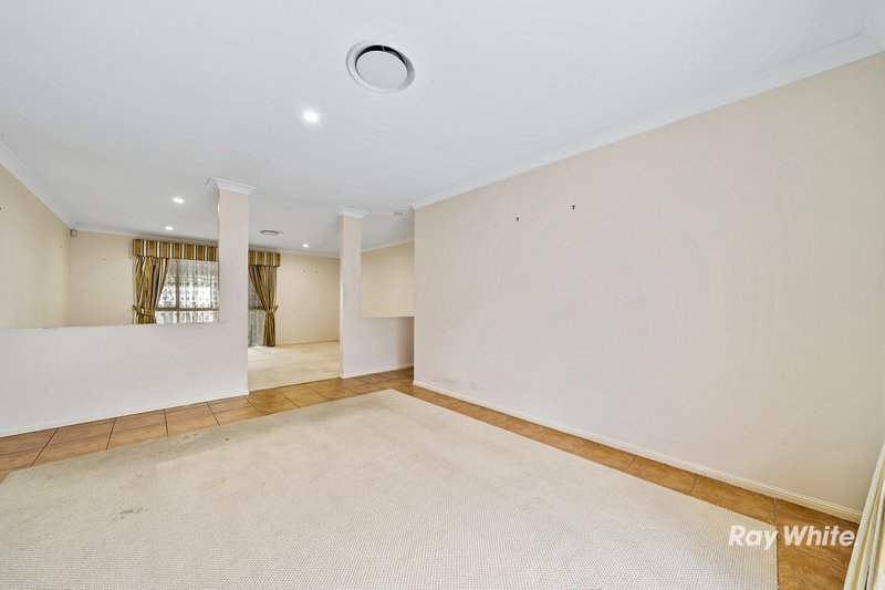 Photo - 7 Goodrick Court, Mount Warren Park QLD 4207 - Image 5