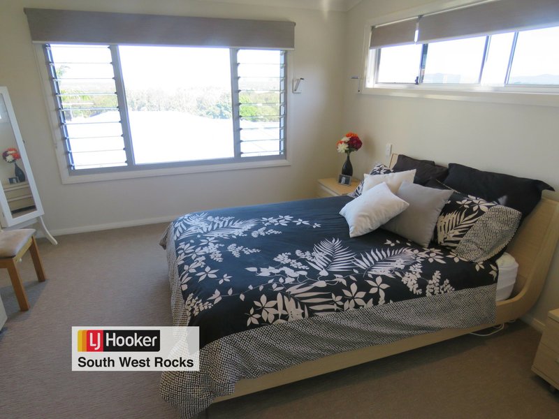 Photo - 7 Goorie Place, South West Rocks NSW 2431 - Image 12