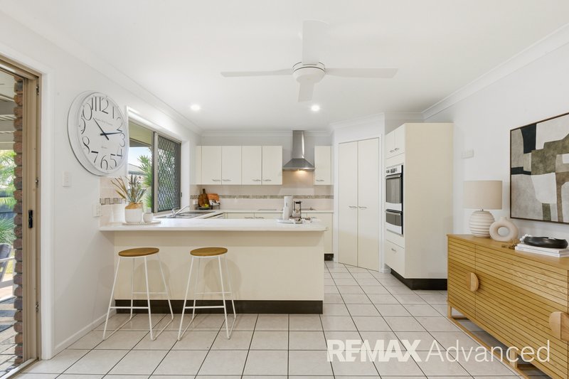 Photo - 7 Gordon Crescent, Sandstone Point QLD 4511 - Image 6