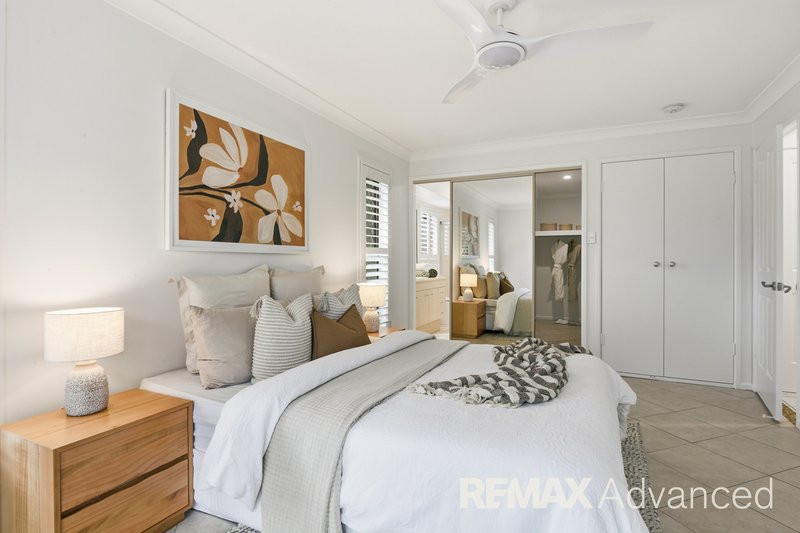 Photo - 7 Gordon Crescent, Sandstone Point QLD 4511 - Image 10
