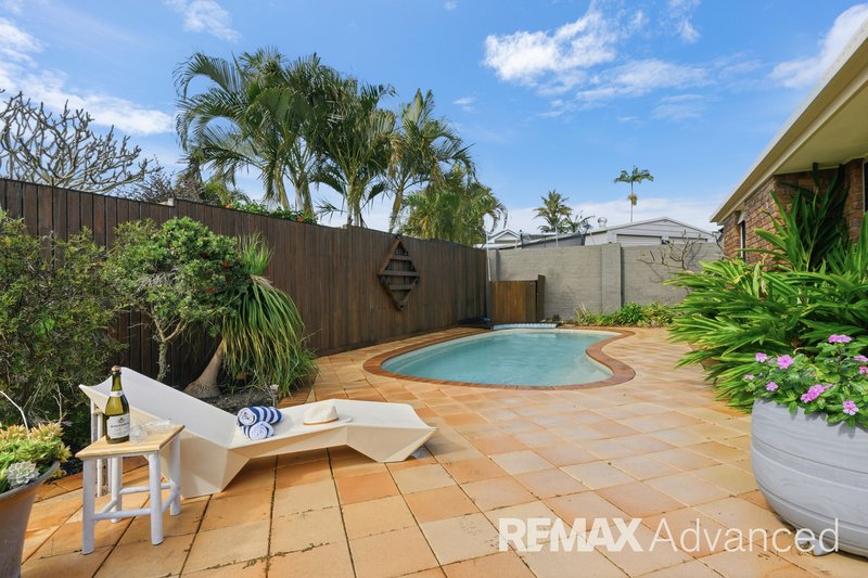 Photo - 7 Gordon Crescent, Sandstone Point QLD 4511 - Image 19