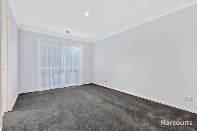 Photo - 7 Goulburn Drive, Rowville VIC 3178 - Image 6