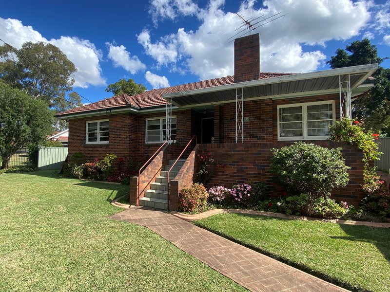 7 Gowrie Crescent, Westmead NSW 2145