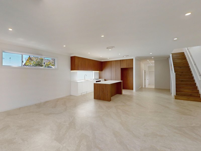 Photo - 7 Gowrie Crescent, Westmead NSW 2145 - Image 4