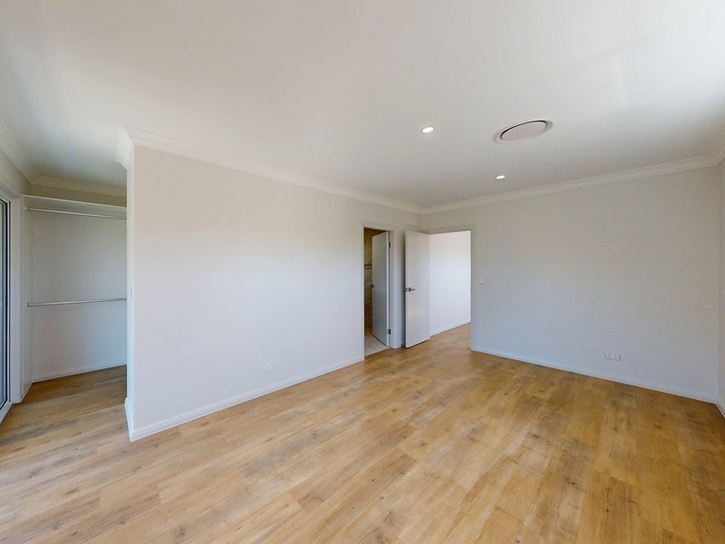 Photo - 7 Gowrie Crescent, Westmead NSW 2145 - Image 12