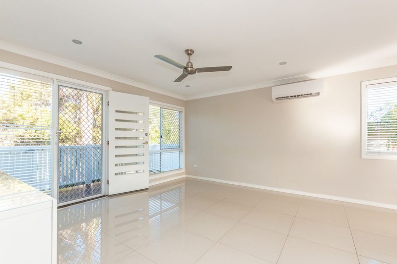 Photo - 7 Grace Street, Scarborough QLD 4020 - Image 8