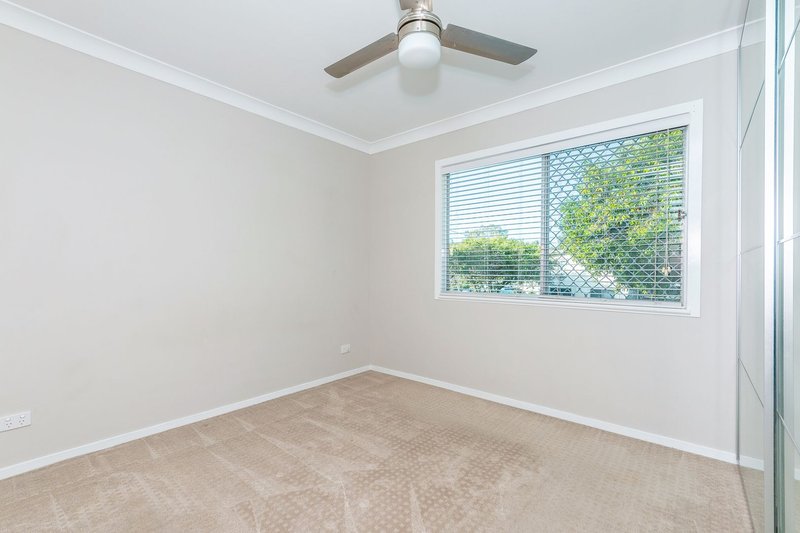 Photo - 7 Grace Street, Scarborough QLD 4020 - Image 9