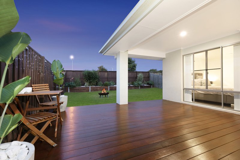 Photo - 7 Grainger Circuit, Burpengary QLD 4505 - Image 8