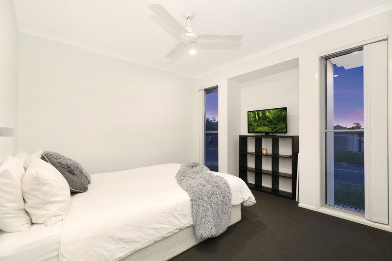 Photo - 7 Grainger Circuit, Burpengary QLD 4505 - Image 12