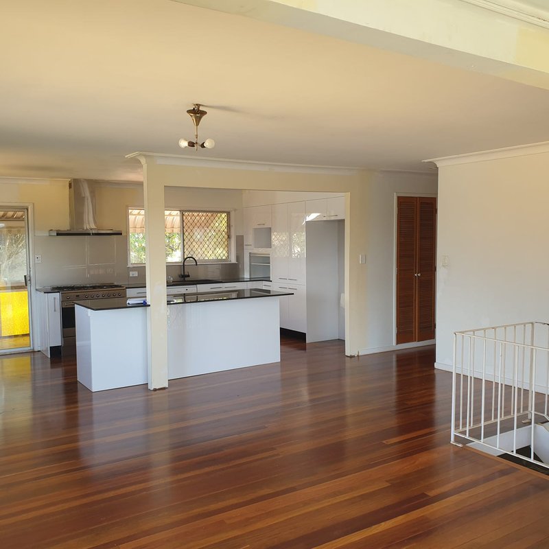 Photo - 7 Gralunga Street, Mansfield QLD 4122 - Image 2