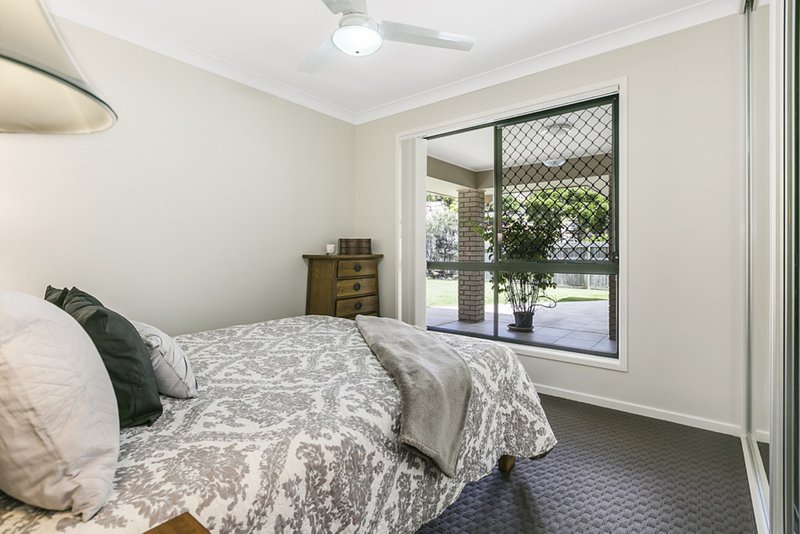 Photo - 7 Granada Drive, Eatons Hill QLD 4037 - Image 10