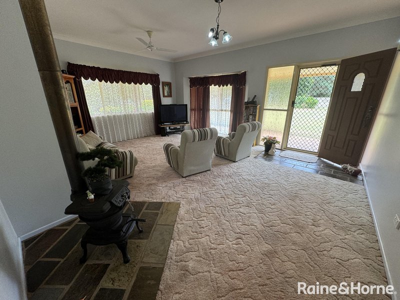 Photo - 7 Grant Avenue, Kingaroy QLD 4610 - Image 3