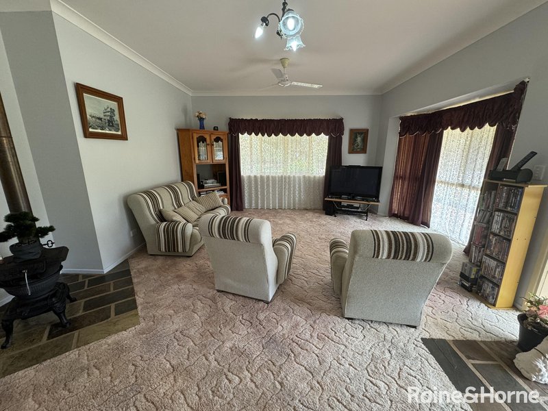 Photo - 7 Grant Avenue, Kingaroy QLD 4610 - Image 5