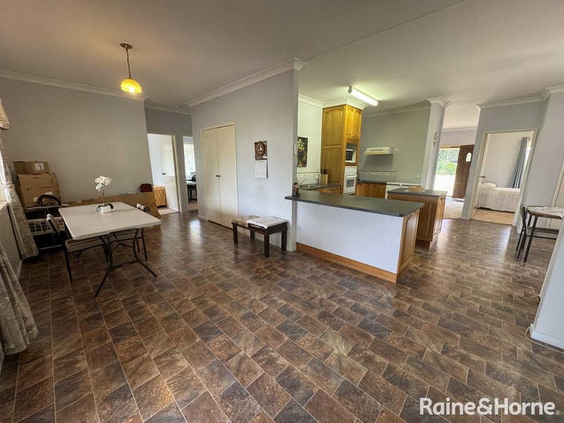 Photo - 7 Grant Avenue, Kingaroy QLD 4610 - Image 8