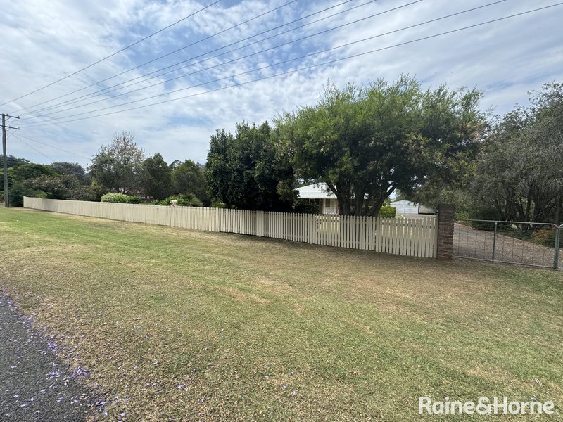 Photo - 7 Grant Avenue, Kingaroy QLD 4610 - Image 28