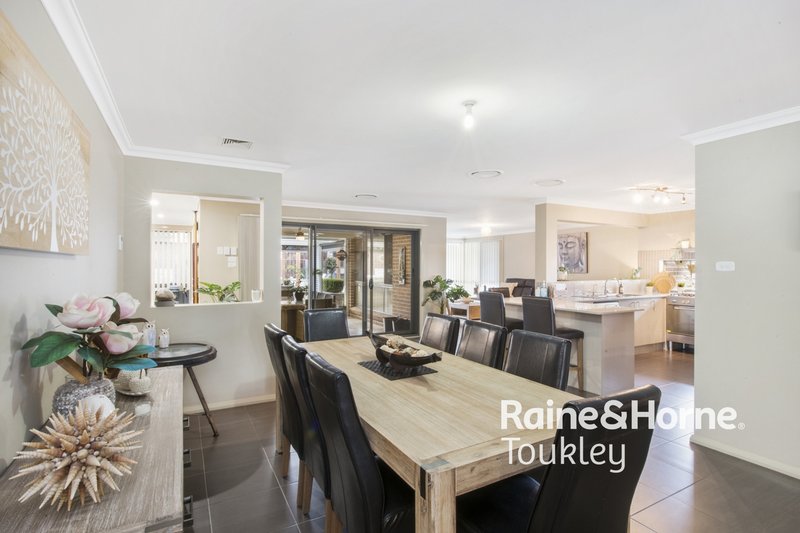 Photo - 7 Grasstree Avenue, Woongarrah NSW 2259 - Image 5