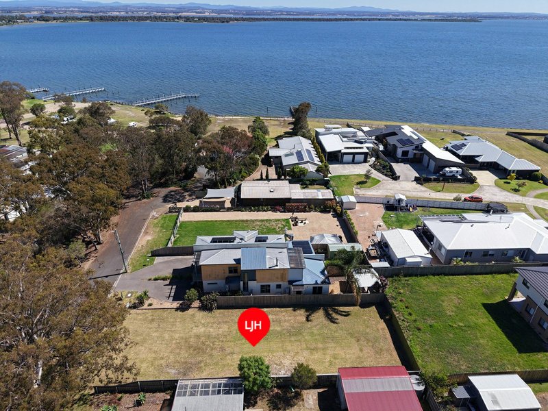 Photo - 7 Green Court, Eagle Point VIC 3878 - Image 7