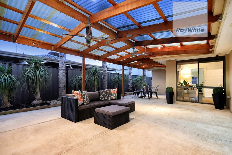 Photo - 7 Greenacre Grove, Gladstone Park VIC 3043 - Image 20