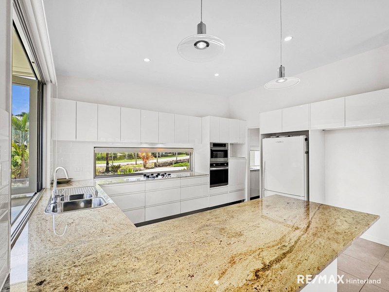 Photo - 7 Greenfields Court, Maleny QLD 4552 - Image 10