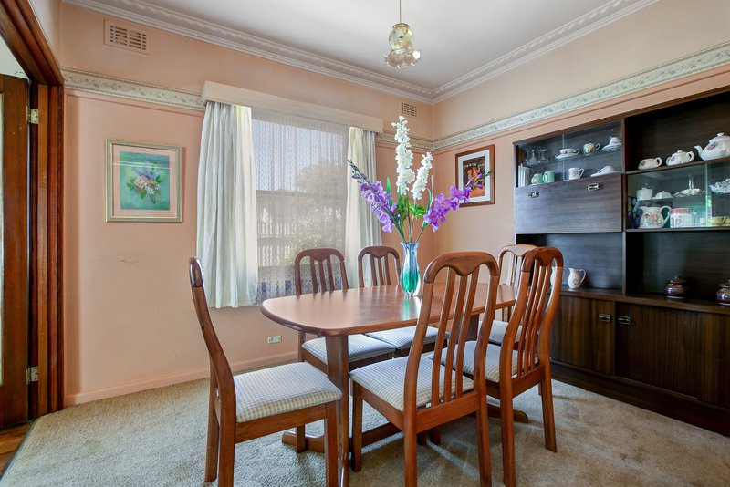 Photo - 7 Greenock Street, Reservoir VIC 3073 - Image 13