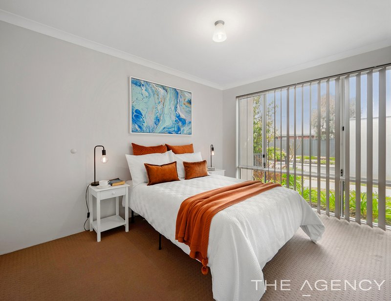 Photo - 7 Greensand Promenade, Treeby WA 6164 - Image 3