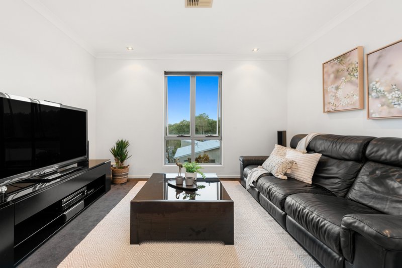 Photo - 7 Greenview Close, Mitchelton QLD 4053 - Image 6