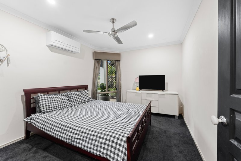 Photo - 7 Greenway Place, Deception Bay QLD 4508 - Image 10