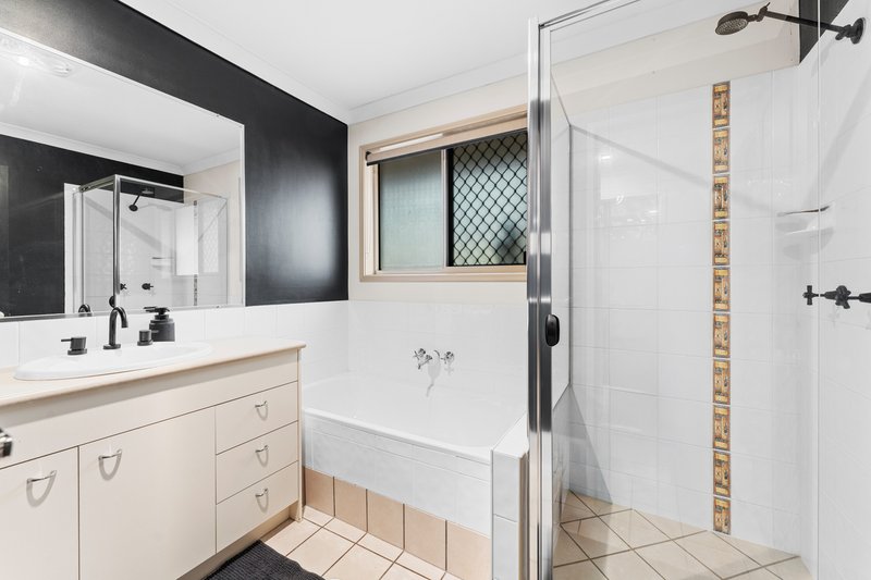 Photo - 7 Greenway Place, Deception Bay QLD 4508 - Image 12