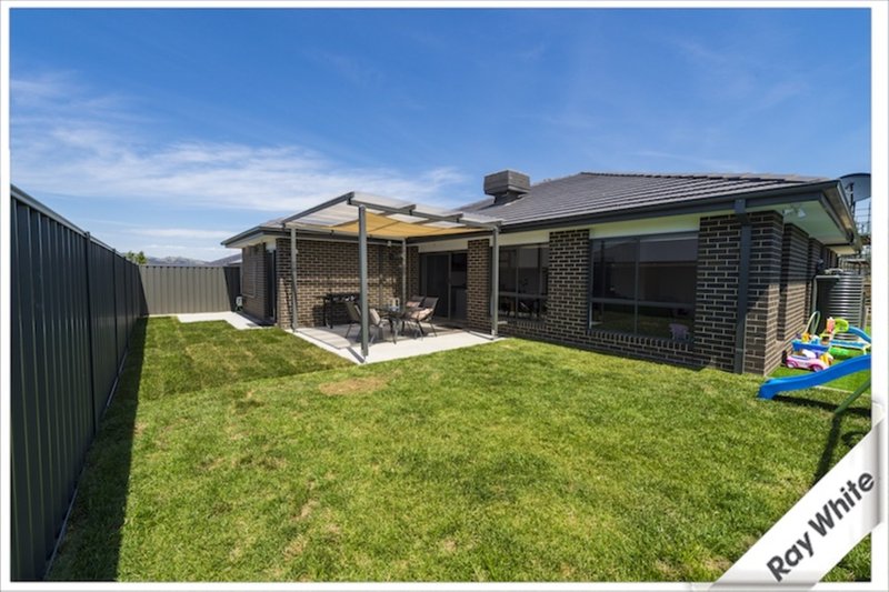 Photo - 7 Griffiths Link, Googong NSW 2620 - Image 14