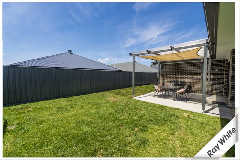 Photo - 7 Griffiths Link, Googong NSW 2620 - Image 15