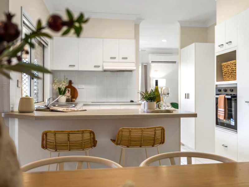 Photo - 7 Grimes Close, Kanimbla QLD 4870 - Image 2