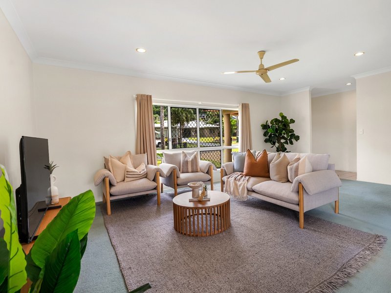Photo - 7 Grimes Close, Kanimbla QLD 4870 - Image 6