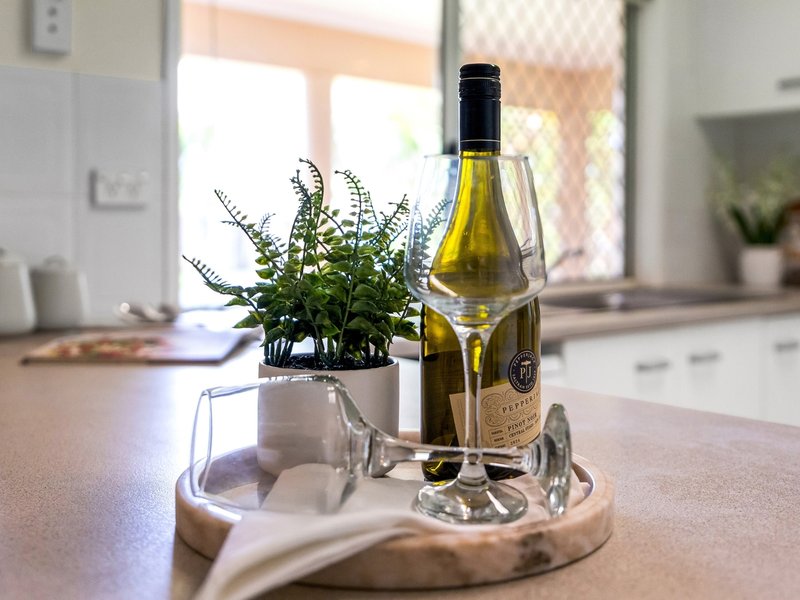 Photo - 7 Grimes Close, Kanimbla QLD 4870 - Image 13