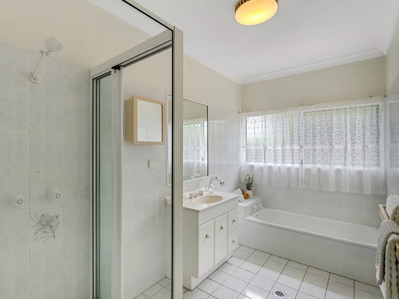 Photo - 7 Grimes Close, Kanimbla QLD 4870 - Image 24