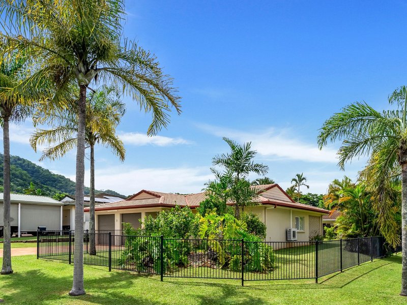 Photo - 7 Grimes Close, Kanimbla QLD 4870 - Image 33
