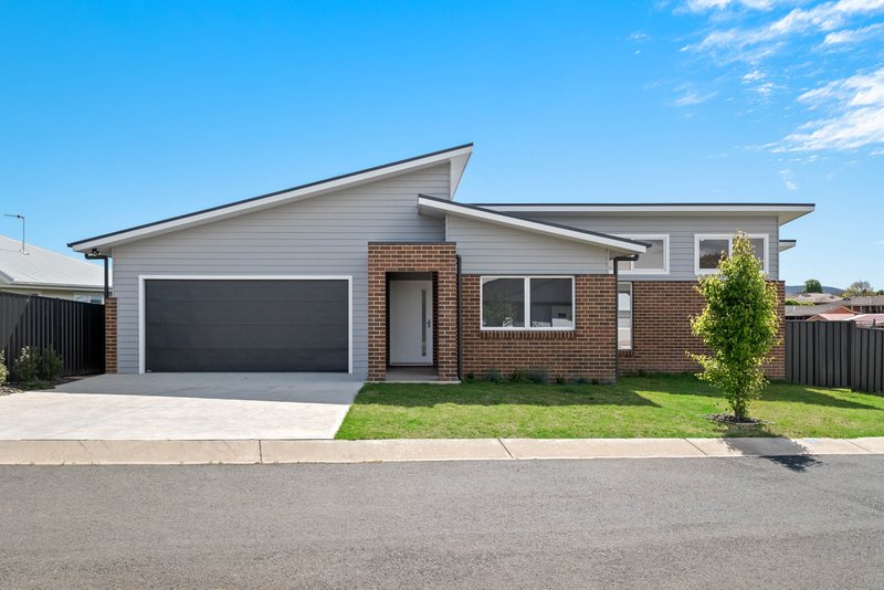 7 Grimston Circuit, Goulburn NSW 2580