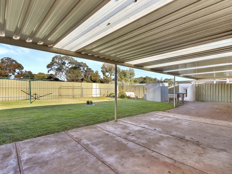 Photo - 7 Grives Court, Parafield Gardens SA 5107 - Image 11