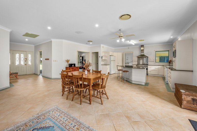 Photo - 7 Grossman Place, Wallalong NSW 2320 - Image 5