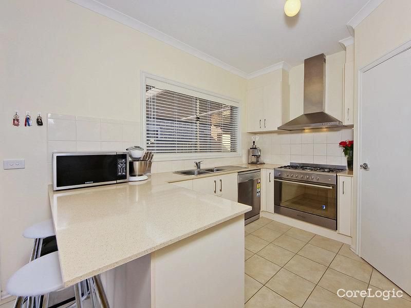 Photo - 7 Grove Road, Craigieburn VIC 3064 - Image 4