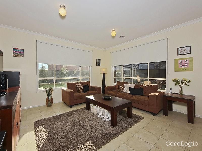 Photo - 7 Grove Road, Craigieburn VIC 3064 - Image 6