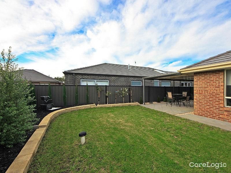 Photo - 7 Grove Road, Craigieburn VIC 3064 - Image 10