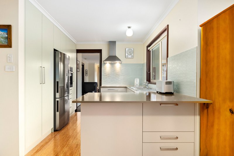 Photo - 7 Gsell Place, Oxley ACT 2903 - Image 10
