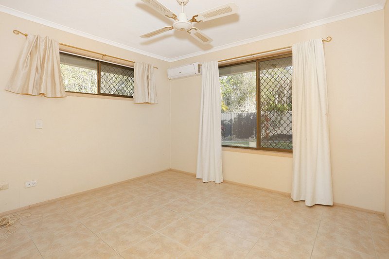 Photo - 7 Guthrie Parade, Carrara QLD 4211 - Image 7