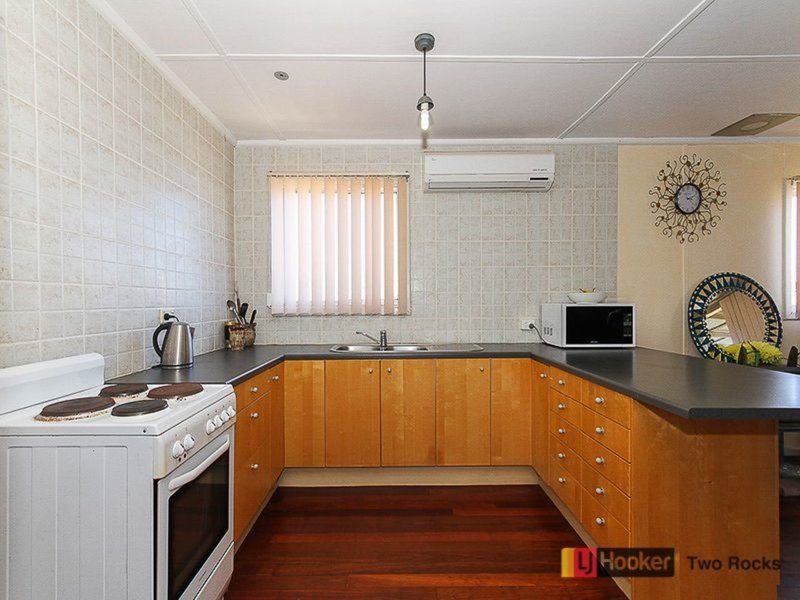 Photo - 7 Hackney Way, Yanchep WA 6035 - Image 3