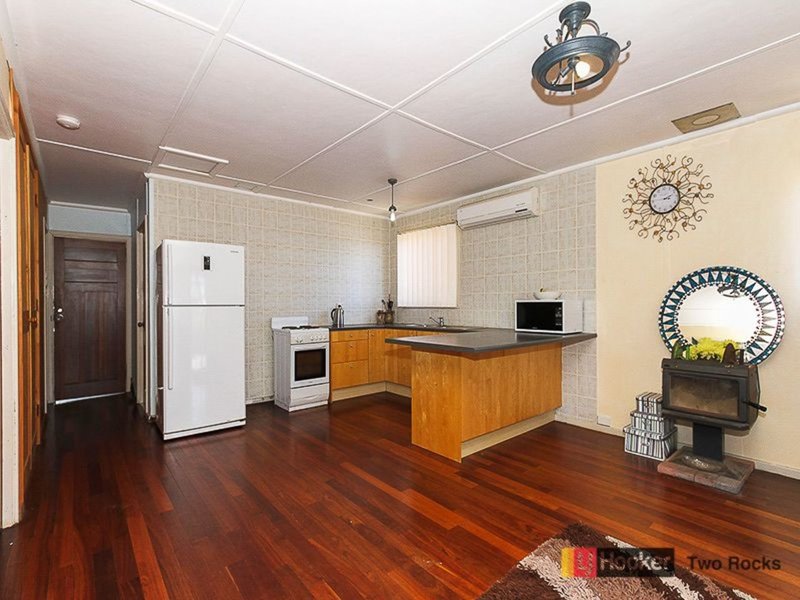 Photo - 7 Hackney Way, Yanchep WA 6035 - Image 6